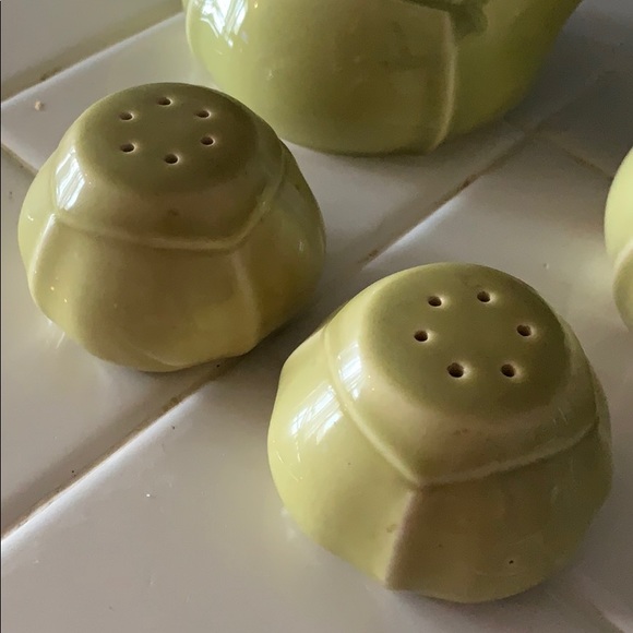 Vintage Set of sugar, creamer, salt and pepper shakers - Picture 4 of 5